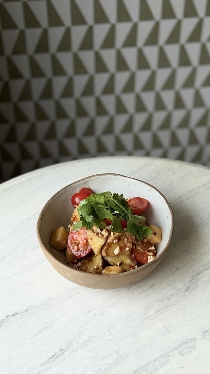 К Жареные баклажаны с сыром Тофу и соусом сладкий Чили